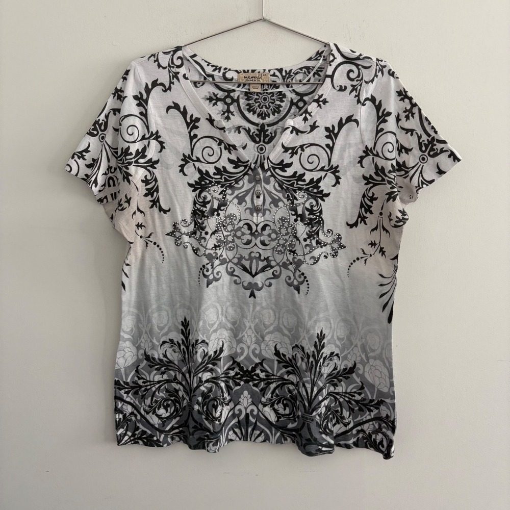 One World Live and Let Live Women 2X White Black Damask Henley Top Rhinestone